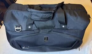Travelpro Maxlite 4 Wheeled Carry-On Rolling Tote Bag - Black Duffle